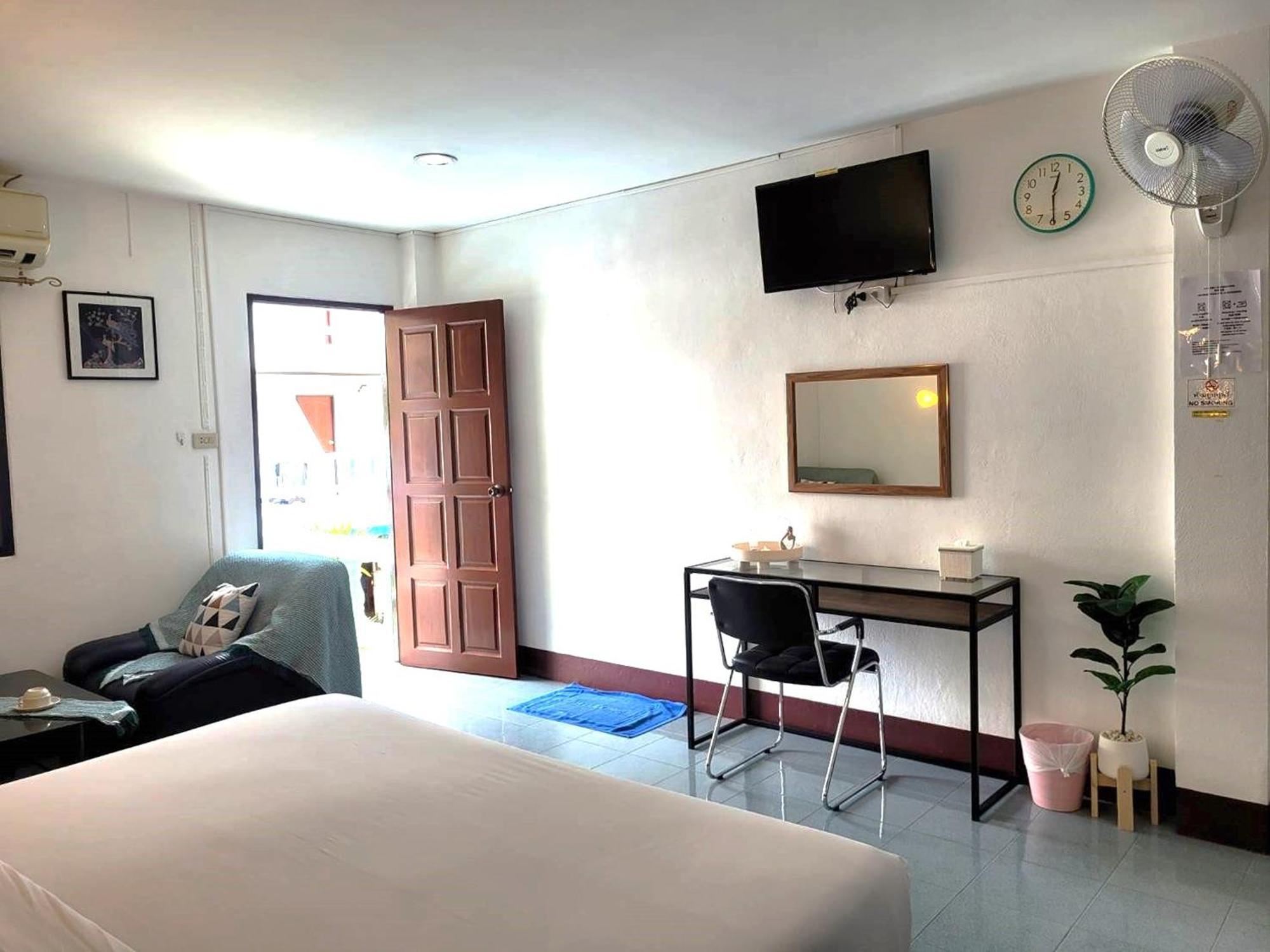 Rabbit Mansion Patong Hotel Εξωτερικό φωτογραφία